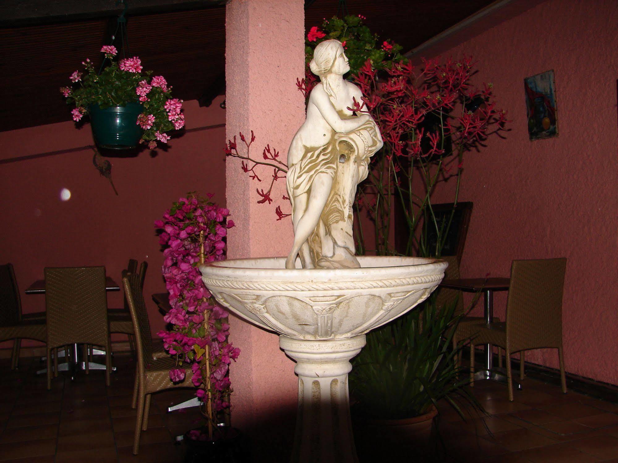 Logis Hotel Restaurant Les Charmettes Argelès-sur-Mer Kültér fotó